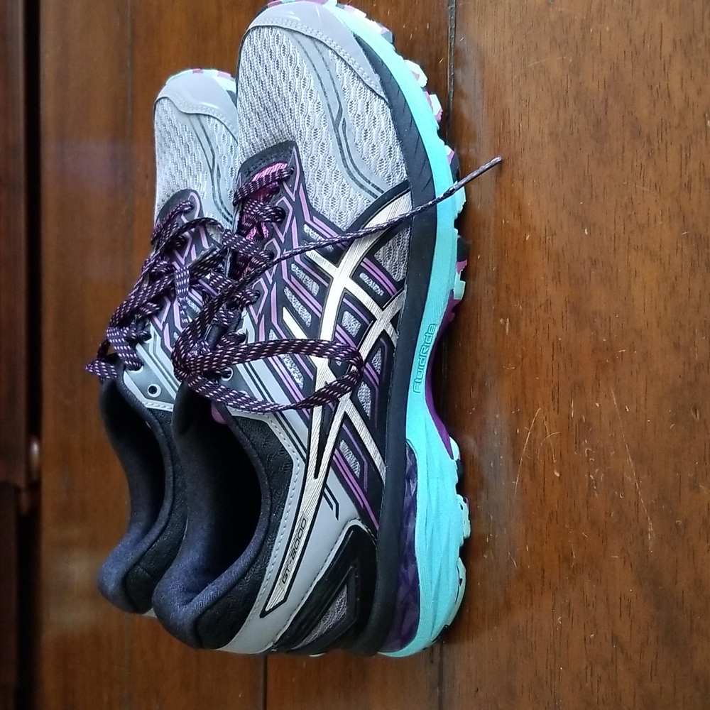 Ascis ladies t-shoes 7 1/2 - Picture 3 of 8